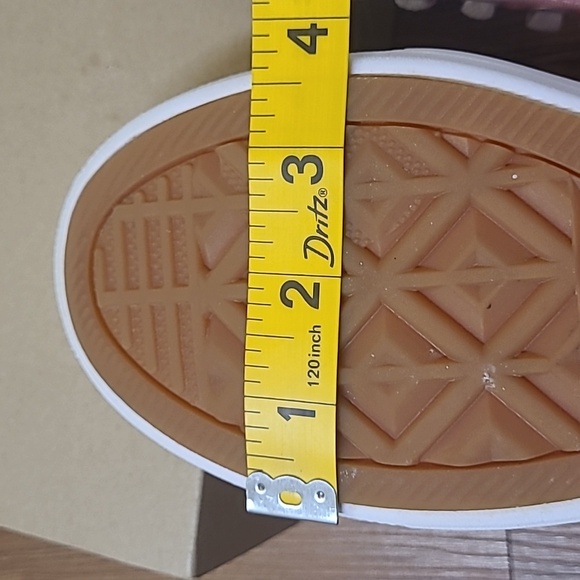 Converse Women's Blush High-Top Sneakers  zise 5‎ used good condition. - Picture 16 of 16